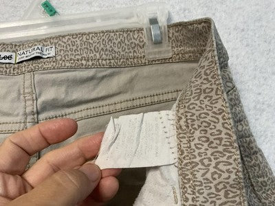 Lee Jeans Womens 32x23 Tan Leopard Animal Print Natural Fit Just Below Waist Y2K