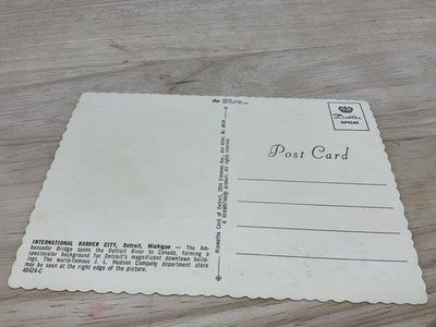 Vintage International Border City Detroit Photochrome Postcard 5.5x3.5 In