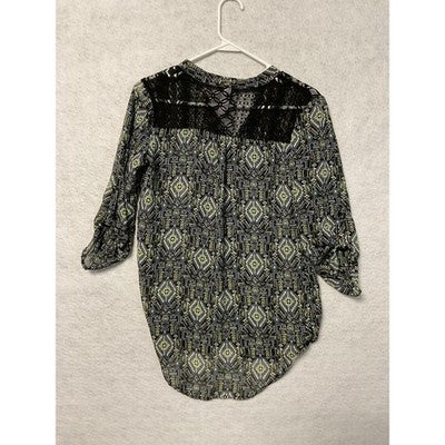 No Boundaries Shirt Womens Small Black Geo Print Lace Back High Low Hem Boho