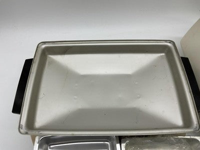 Universal Food Cooker Electric Roaster Buffet Server With Pans & Rack VTG Tested