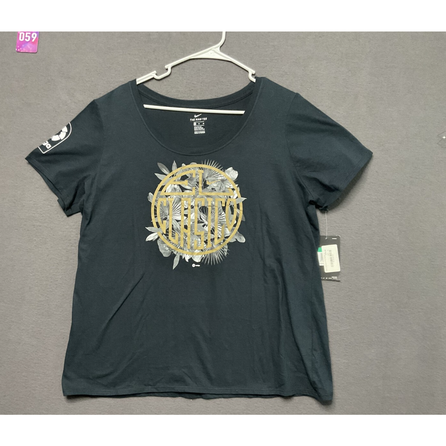 Nike Tee NWT LaLiga El Clasico Graphic Tee Black Gold Cotton Womens XL