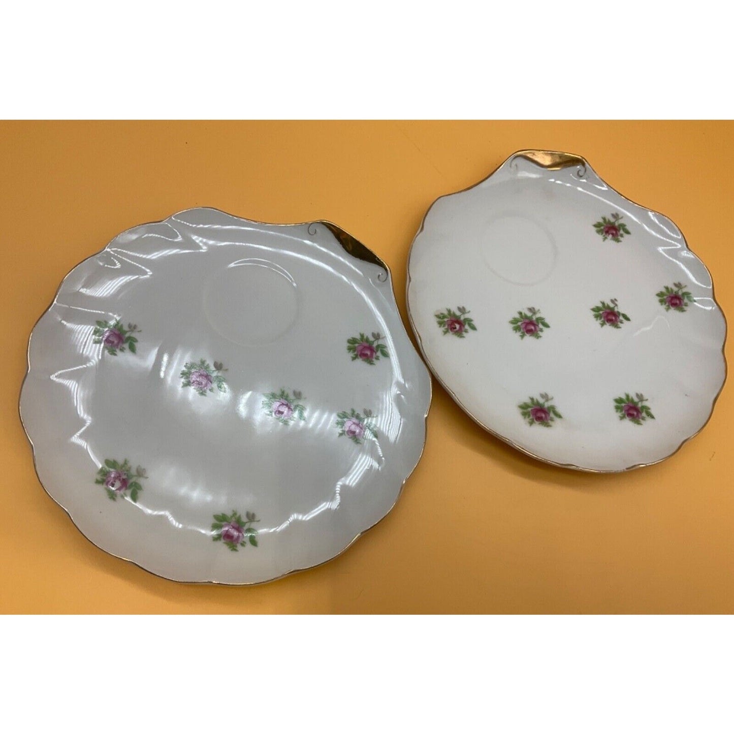 Rose Pattern Luncheon 2 Plates 7.5" Gold Trimmed Scalloped Edge VTG