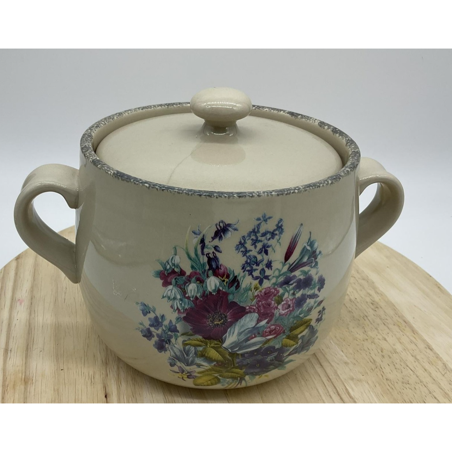 Home & Garden Party Stoneware Soup Tureen 8" Handles Lid Serving Bowl Crock Pot