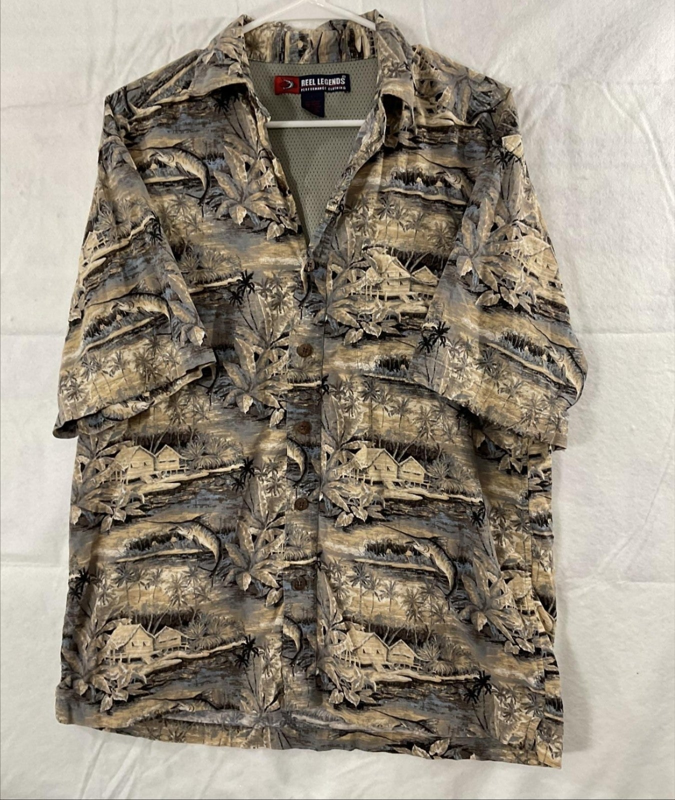Reel Legends Shirt Mens Large Beige Tropical Fish Print Button Up Short Sleeve