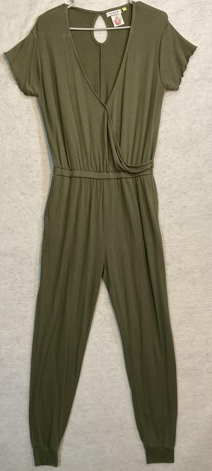 Serra Jumpsuit Womens Medium Green Short Sleeve Surplice V Neck Jogger Casual