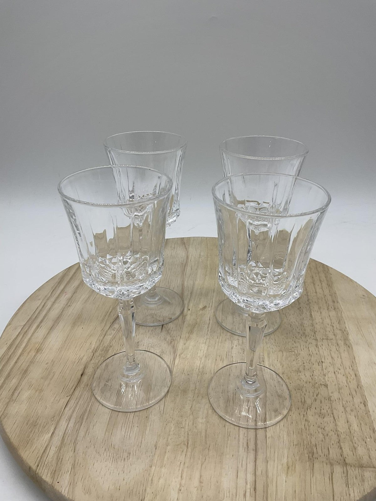 Unmarked Clear Pressed Glass Wine Glasses Set Of 4 Geometric Stemmed Barware