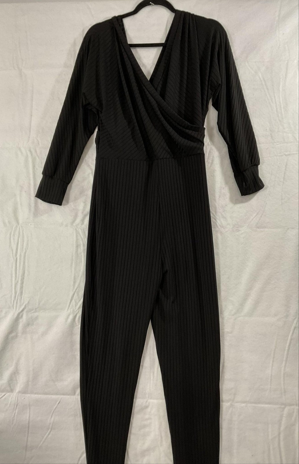 Jumpsuit Womens Medium Black Long Sleeve V Neck Ribbed Knit Pleated Stretch