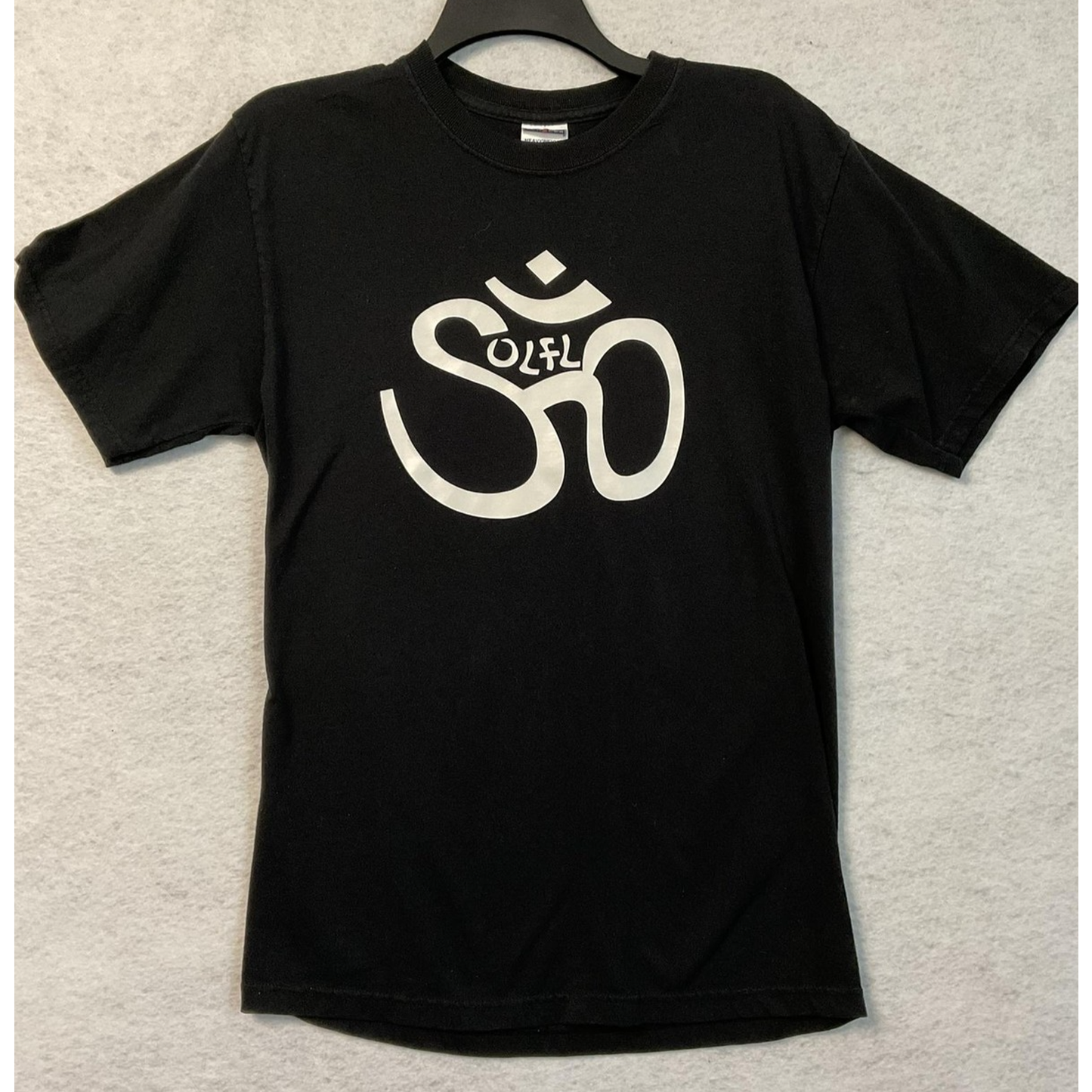 Om Symbol Shirt Mens Medium Black Yoga Meditation Gildan Heavyweight Blend SOFL