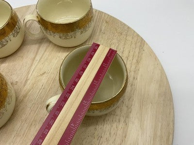 Vintage Sabin Crea-O-Gold Tea Cups Set Of 4 Beige 22K Gold Trim Pictorial Scene