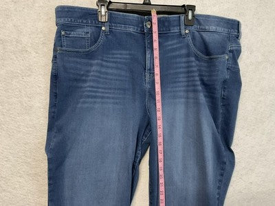 Torrid Jeans Womens 26R Blue Medium Wash Bombshell Straight Stretch Denim 2021