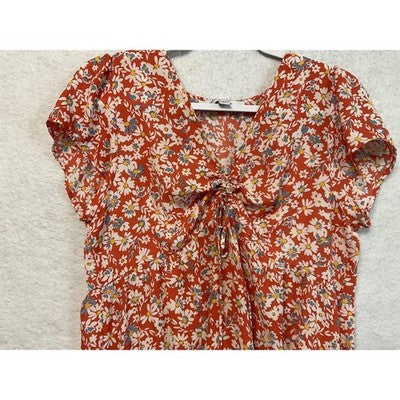 Emma & Michele Dress Womens Medium Red Floral Tiered Short Sleeve V-Neck A-Line