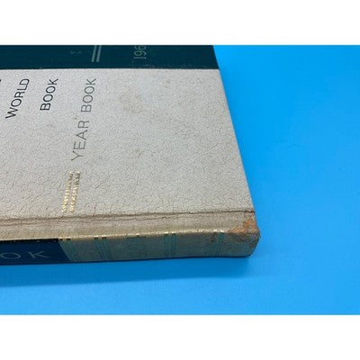 1964 The World Book Events of 1963 Year Book Annual Green White W Gold Embossing