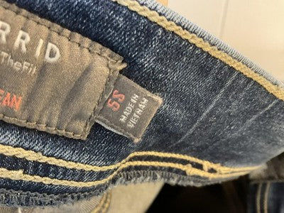 Torrid Jeans Womens 5S Blue Medium Wash Lean Jean Super Soft Jegging Stretch