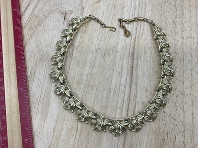 Necklace Gold Tone Leaf Collar Statement Nature Vintage Chain 17" Womens Jewelry