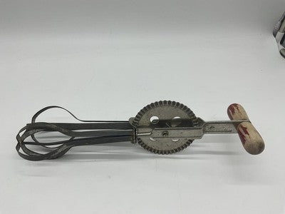 VTG Red Handle Rotary Hand Mixer Egg Beater Stainless Retro Kitchen Utensil