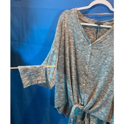 Signature Studio Women's Sweater XL - Grey/White, Front Tie, Button Closure