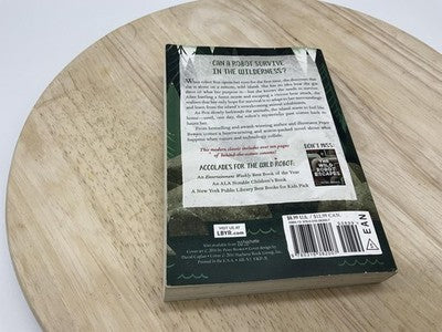 The Wild Robot Peter Brown Paperback Book 2016 Children's Fiction Robots