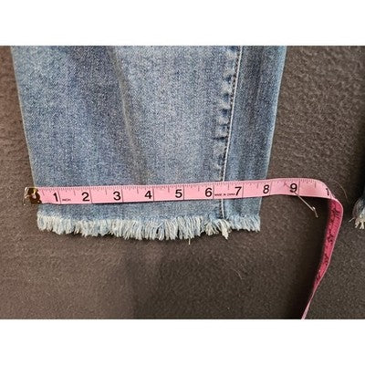 Traffic Jeans Wear Sz 7 Distressed Raw Hem Straight Leg Jeans Light Wash Stretch