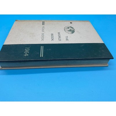 1964 The World Book Events of 1963 Year Book Annual Green White W Gold Embossing