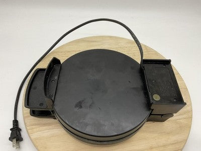 Black & Decker Belgian Waffle Maker WM55T Round Non Stick Electric Silver 650W