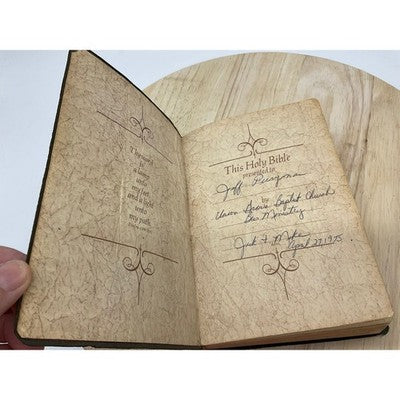 Holy Bible KJV Red Letter The World Publishing Presentation Inscription 1975