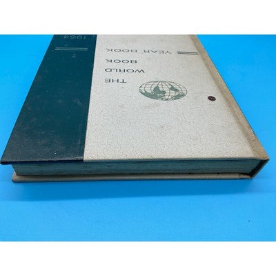 1964 The World Book Events of 1963 Year Book Annual Green White W Gold Embossing