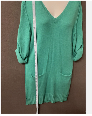 BCBGMAXAZRIA Sweater Dress Womens XS Green Knit V Neck 3/4 Roll Tab Pockets