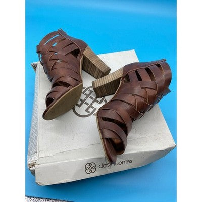 Daisy Fuentes Carrie Strappy Heeled Sandals Cognac Size 6.5M