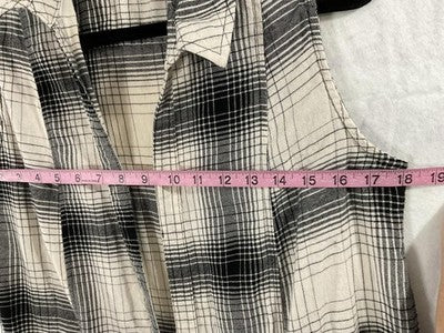 Cato Vest Womens Large White Black Plaid Long Open Front Kimono Sleeveless