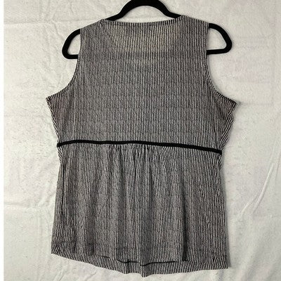 The Limited Blouse Womens XL Black White Striped Ruffle Front Peplum Sleeveless