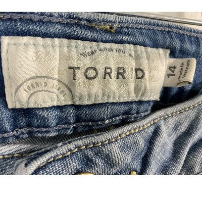 Torrid Denim Shorts Womens 14 Light Wash Distressed Frayed Hem Summer Casual