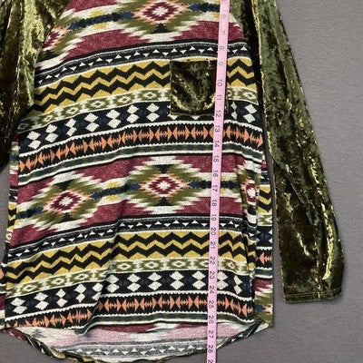 Lilypad Shirt Womens Medium Aztec Boho Pattern Green Velvet Sleeve Pocket Long