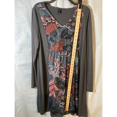 Emery Rose 2X Long Sleeve Dress, Grey Knee-Length Polyester/Viscose Wearable Art