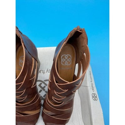 Daisy Fuentes Carrie Strappy Heeled Sandals Cognac Size 6.5M