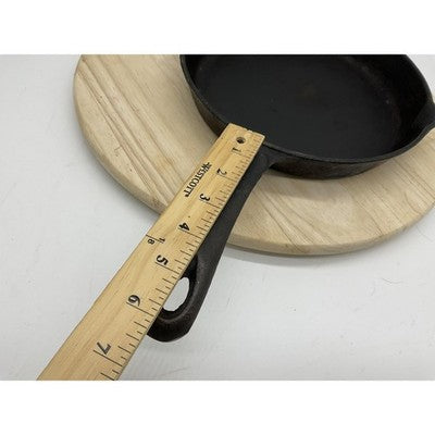 Cast Iron Skillet Frying Pan 2 Pour Spouts Rustic Kitchen Cookware Camping VTG