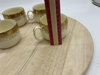 Vintage Sabin Crea-O-Gold Tea Cups Set Of 4 Beige 22K Gold Trim Pictorial Scene