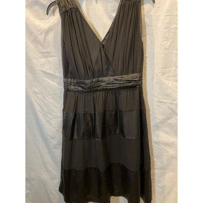 Worth Women’s Size 6 Black Sleeveless Dress V-Neck Lined 37” Minor Flaws