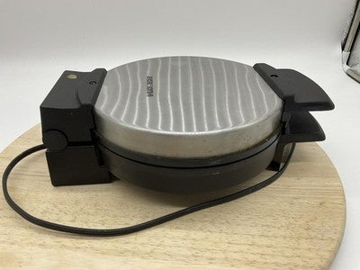 Black & Decker Belgian Waffle Maker WM55T Round Non Stick Electric Silver 650W