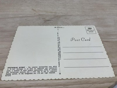 Vintage Spectacular Detroit Manhattan Post Card Linen Postcard 5.5x3.5 In
