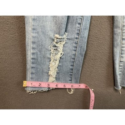VIP Jeans Womens 3/4 Light Wash Distressed Ripped Cropped Denim Casual Pants