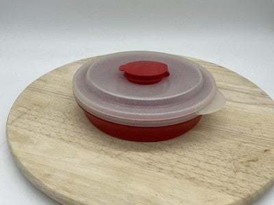 Pampered Chef Red Silicone Microwave Popcorn Popper Collapsible Vented Lid
