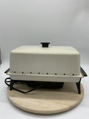 Universal Food Cooker Electric Roaster Buffet Server With Pans & Rack VTG Tested
