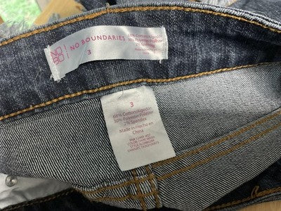 No Boundaries Shorts Juniors 3 Blue Denim Studded Rhinestone Cut Off Stretch