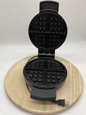 Black & Decker Belgian Waffle Maker WM55T Round Non Stick Electric Silver 650W