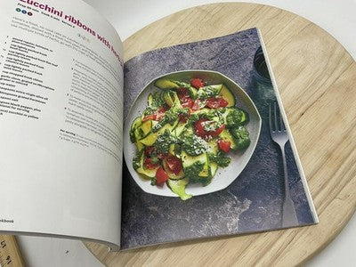MyWW Program Cookbook Weight Watchers 130 Recipes Easy Tips & Tricks Softcover