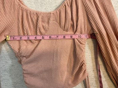 Love Tree Shirt Womens Medium Pink Ribbed Scoop Neck Long Sleeve Ruched Crop Top