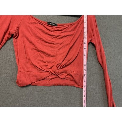 Ambiance Shirt Womens Medium Red Long Sleeve Twist Front Crop Top Stretch Rayon