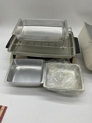Universal Food Cooker Electric Roaster Buffet Server With Pans & Rack VTG Tested