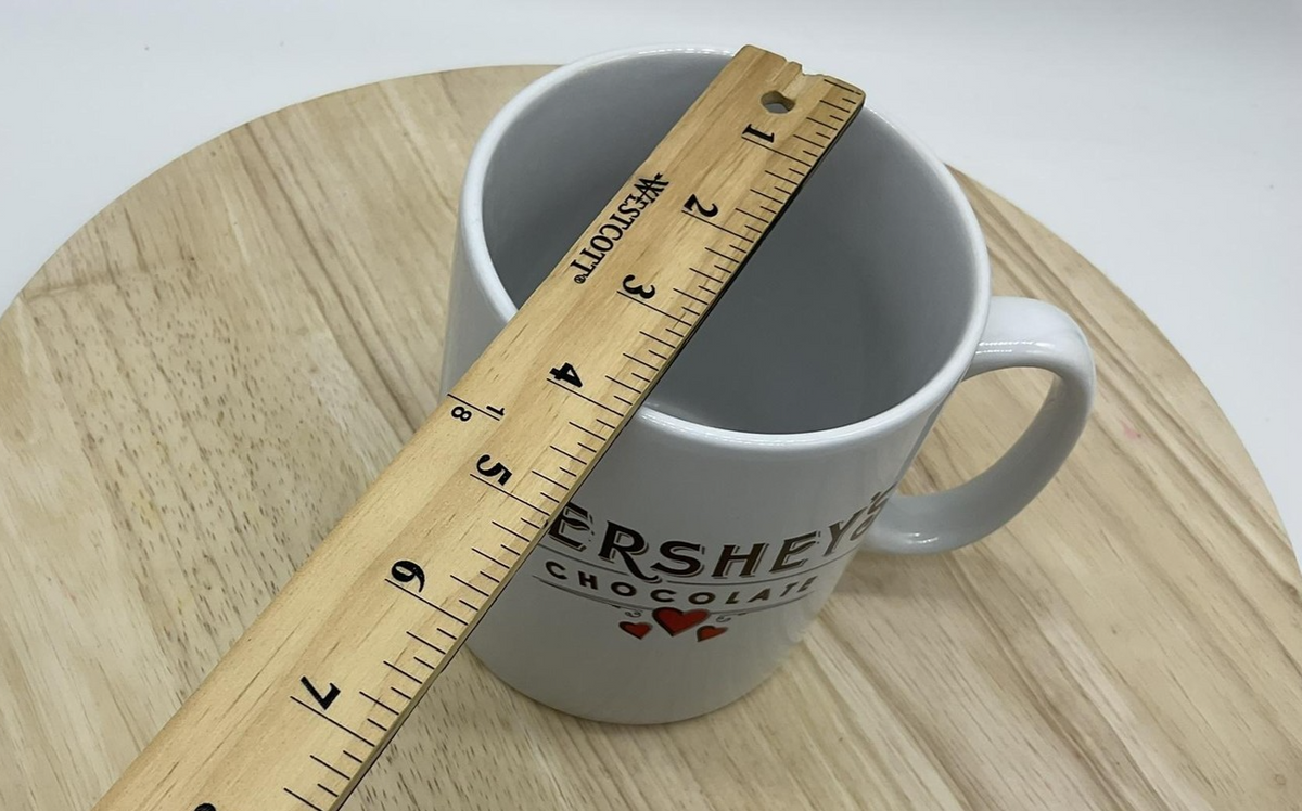 Hershey's Chocolate Coffee Mug Ceramic Cup 4.25" Collectible Gift Hearts Vintage