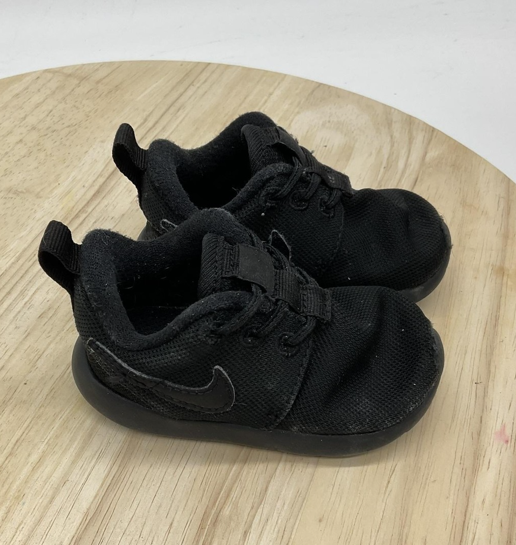 Nike Roshe One Shoes Toddler Size 4C Black Triple Black Mesh 2016 749427-010